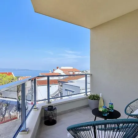 Apartment Moya *