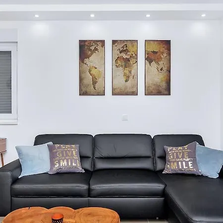Moya Apartment