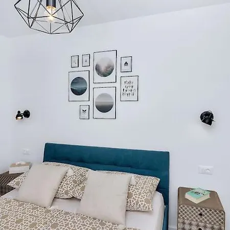 Moya Apartment